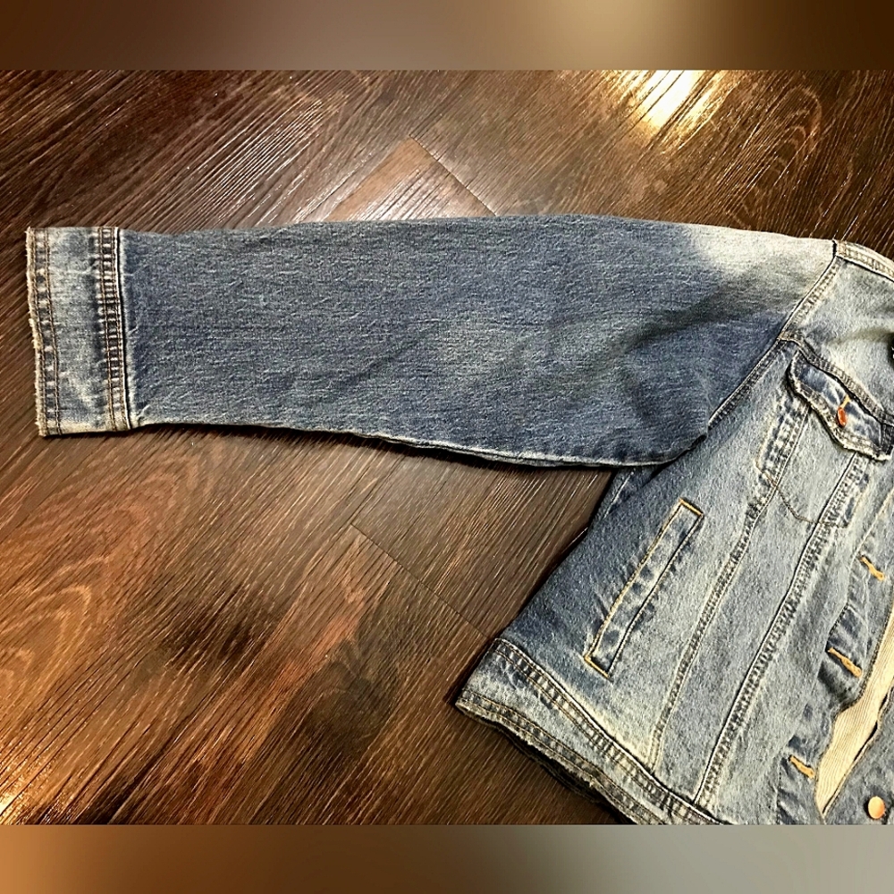 Universal Thread Light Washed Denim Jacket - image 2